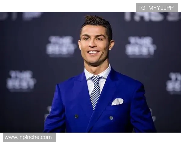 选出你心目中最帅的足球明星让我们一起为他们投票吧